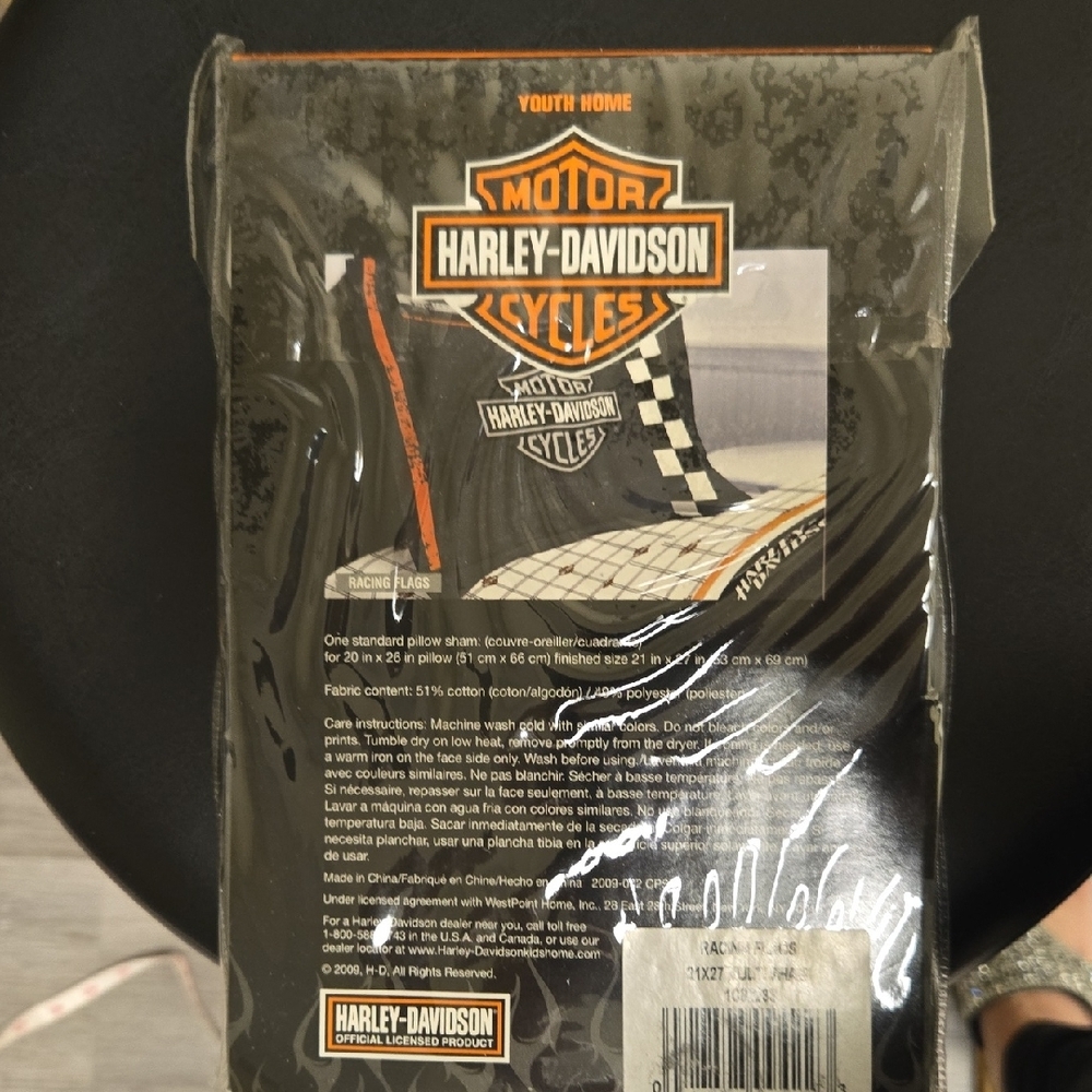 Harley-Davidson Pillow Shams (2) – Black & Gray Logo Bedding Set NIP Racing Flag - Picture 2 of 9